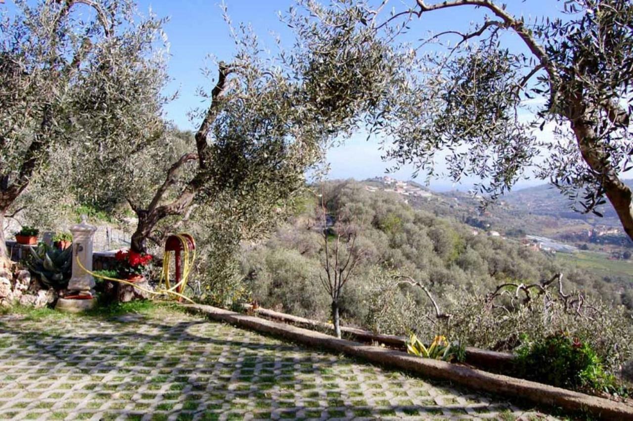 Casa Rolando Villa Dolcedo Buitenkant foto